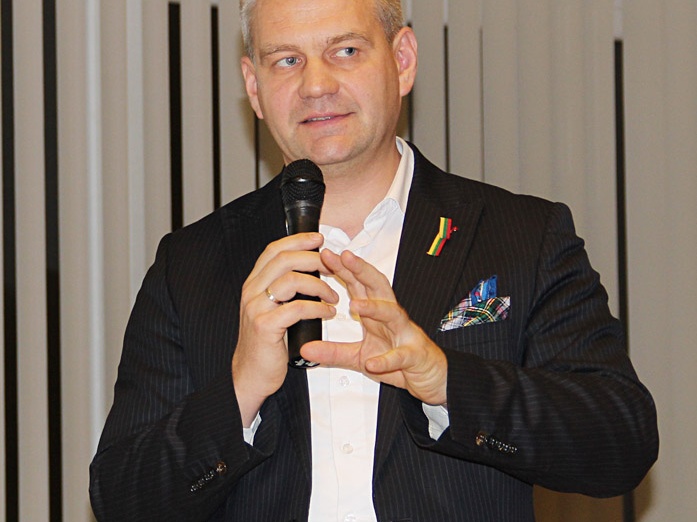 VDU profesorius Jonas Vaičenonis