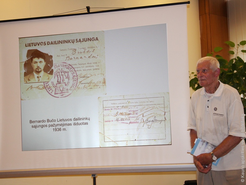 Poetas Robertas Keturakis